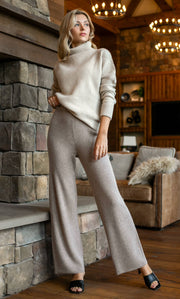Tessa Cashmere Turtleneck Sweater