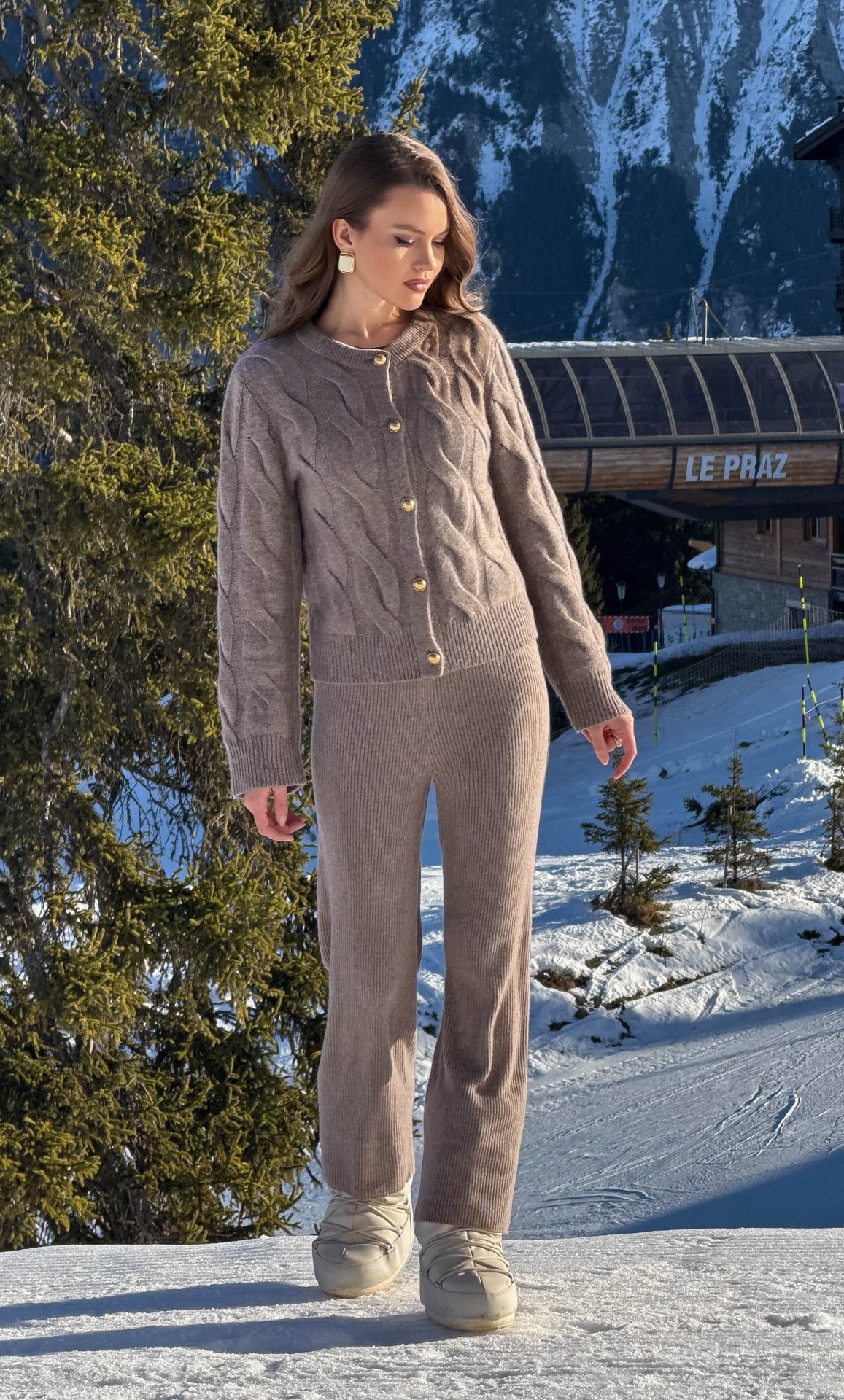 Chamonix Cable Cashmere Cardigan - 100% Luxury Cashmere | Ravella